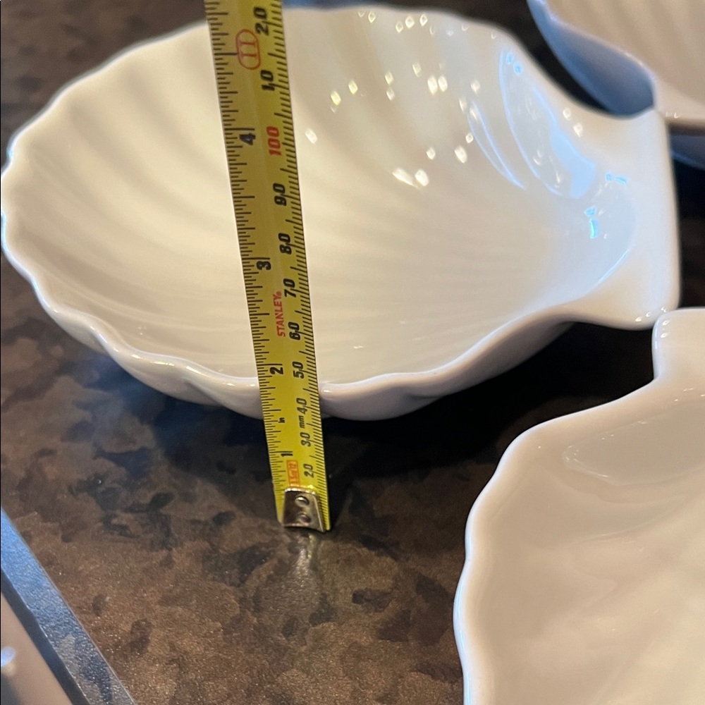 Chic White ceramic Shell-Shaped Plate Set - Picture 5 of 5